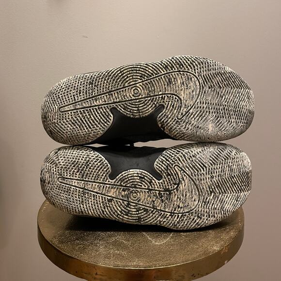 Nike Air Precision II Black, Gold Basketball Shoes – Mens 8.5 MSRP $140 - Picture 4 of 11